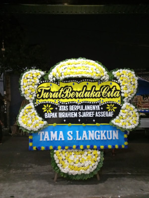 Papan Bunga Duka di Cilopang